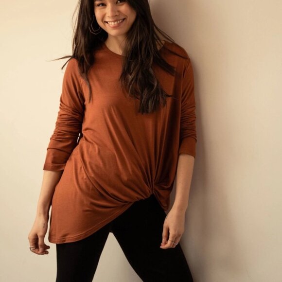 Jackson Rowe top - Picture 2 of 3